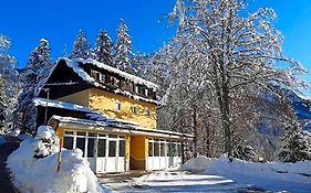 Rooms Barovc By The Lake Jasna